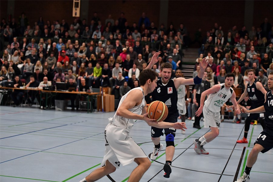 WOW! AOK Ballers feiern 9. Sieg in Serie