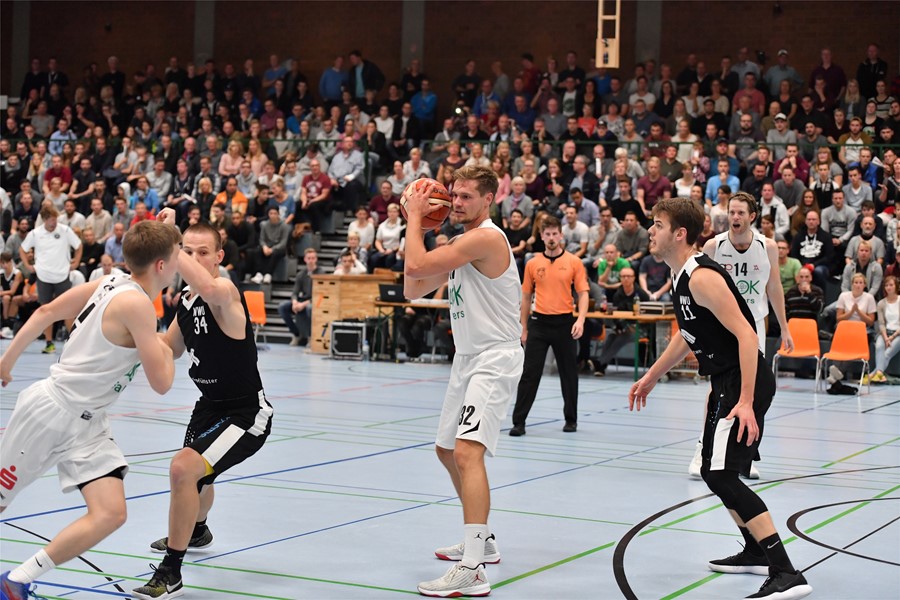 Das nächste Schwergewicht: AOK Ballers in Düsseldorf zu Gast