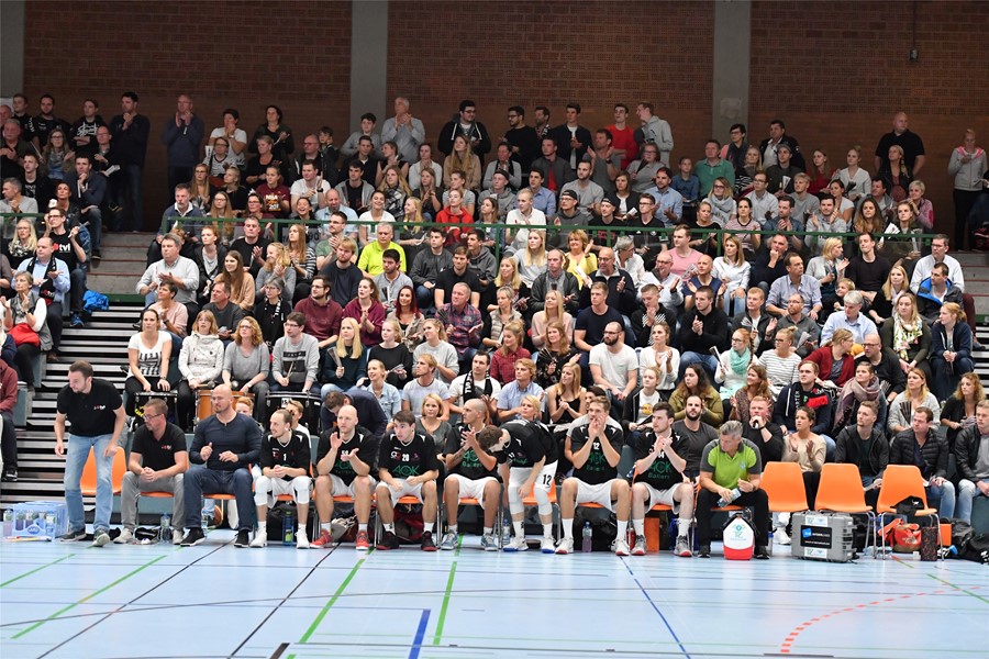 Der Rekord! 1074 Fans sehen packendes Regionalliga-Derby!