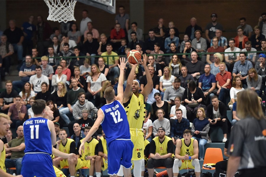 bringiton Ballers siegen auch in Essen